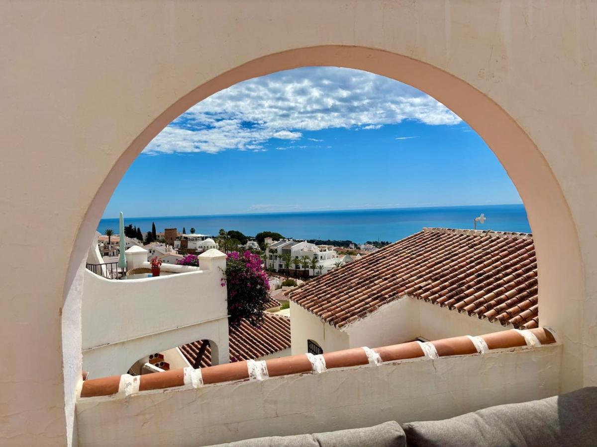 Casa Paz - 2 Bed 1 Bath Terrace Views Apartment *
